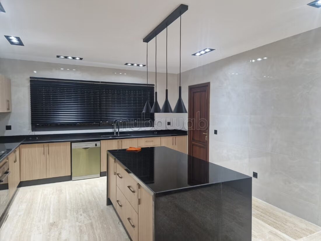 2000 m² Villa for Rent in Rabat (Souissi) — Photo 4