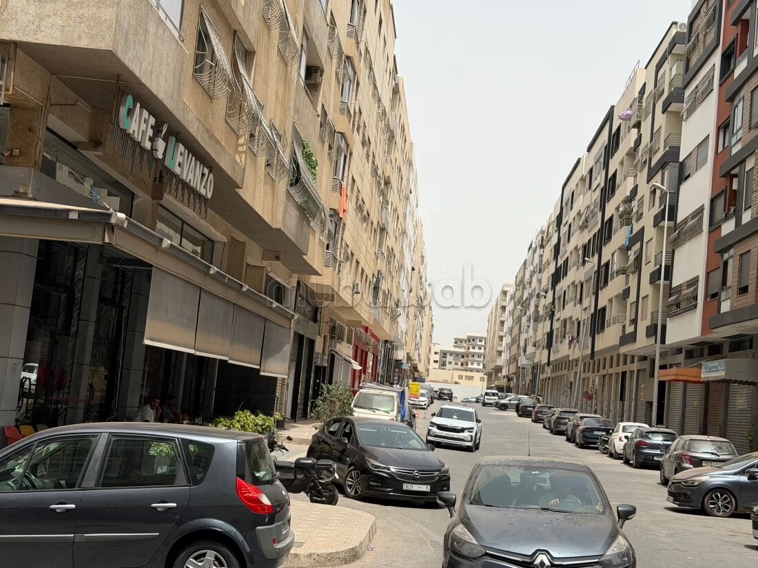 مكتب 166 متر مربع للبيع بالدار البيضاء — Photo 2