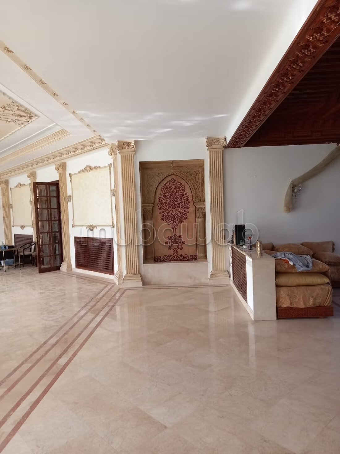 Office 2000 m² for rent in Rabat — Photo 8