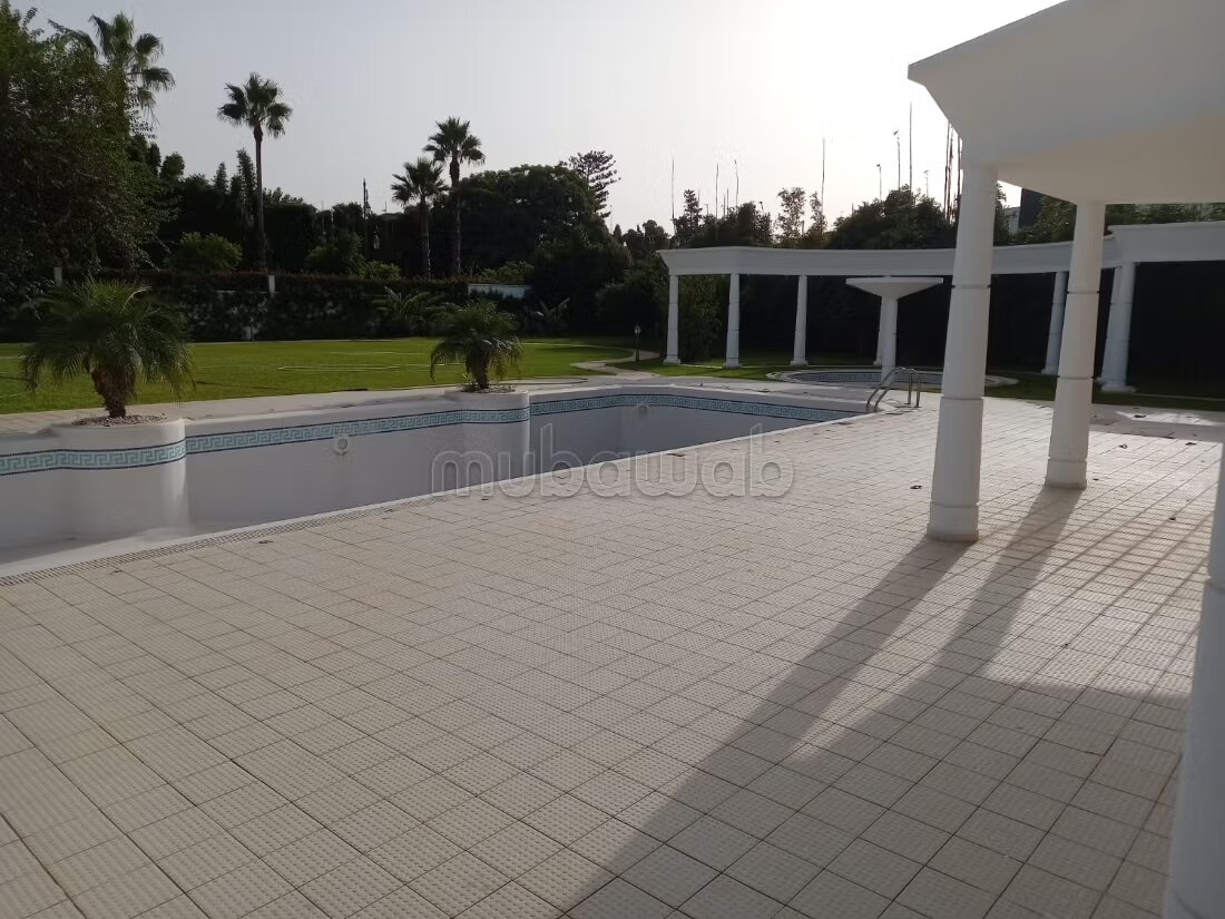 Office 2000 m² for rent in Rabat — Photo 16