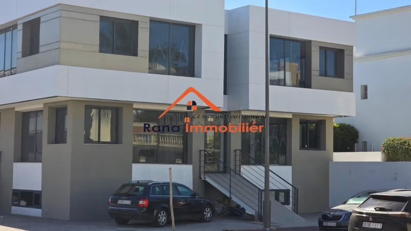 Office 1050 m² for rent in Rabat - Hassan — Photo 4