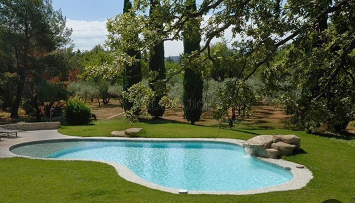 Villa 700 m² à vendre à Rabat (Souissi) à Rabat