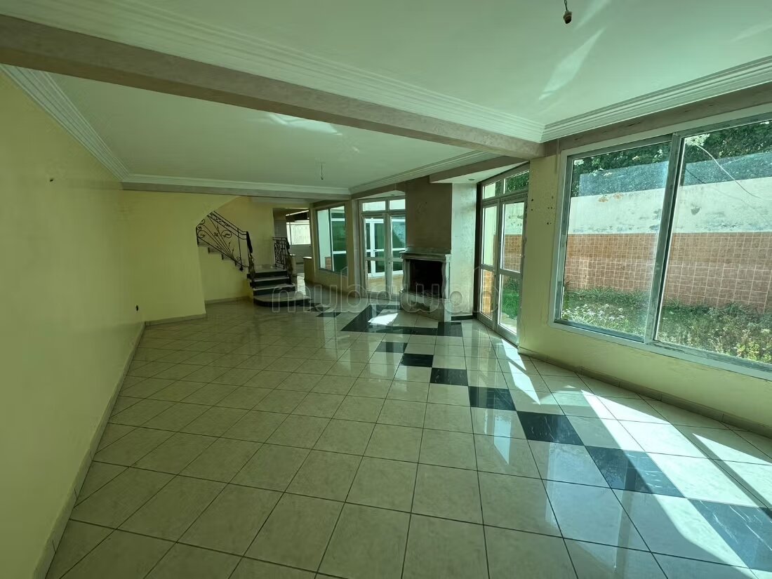 Location villa de luxe à Nassim 
3 chambres agréables