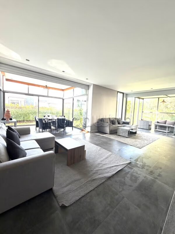 Apartment 205 sqm for rent in الدار البيضاء — Photo 10