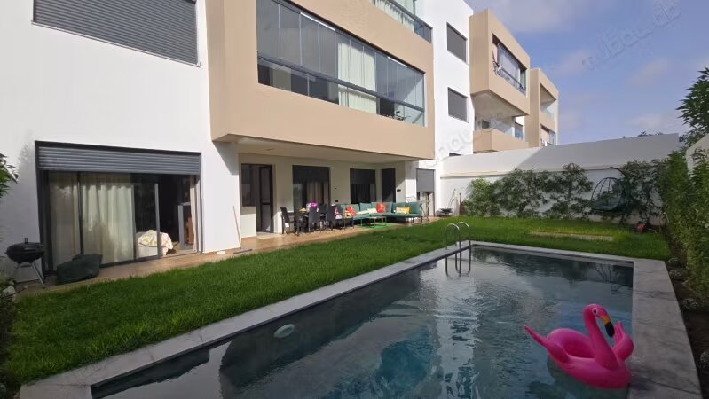 Apartment 205 sqm for rent in الدار البيضاء — Photo 13