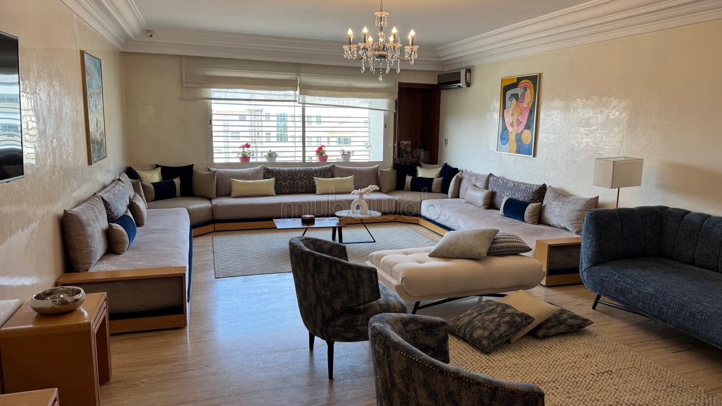 Appartement en vente à Maârif Extension. Surface de 177 m²...