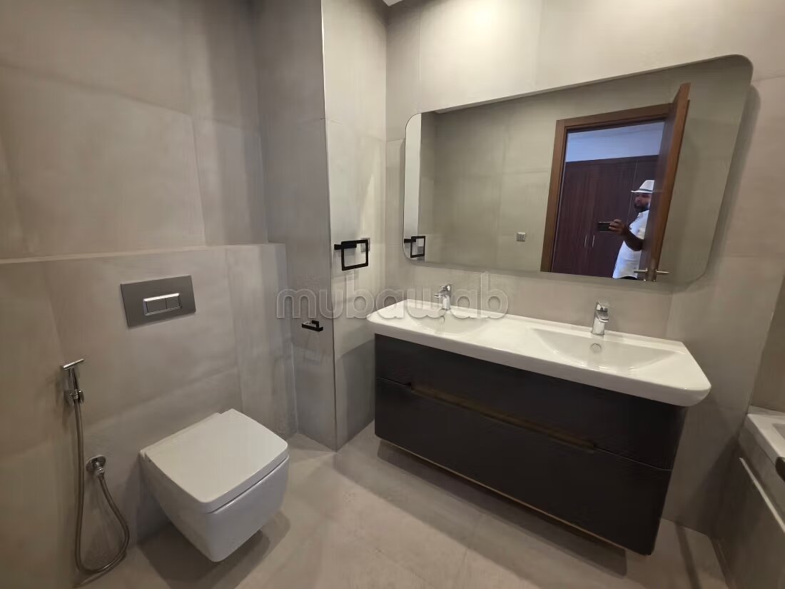 2‑Bedroom Apartment for Rent, No Direct View, Rabat — Photo 5