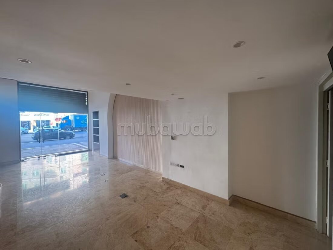 مكتب ١١٦ م² للإيجار في مراكش (جليل) — Photo 6