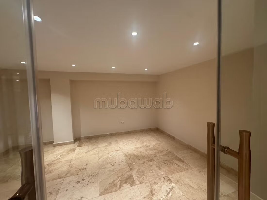 مكتب ١١٦ م² للإيجار في مراكش (جليل) — Photo 15