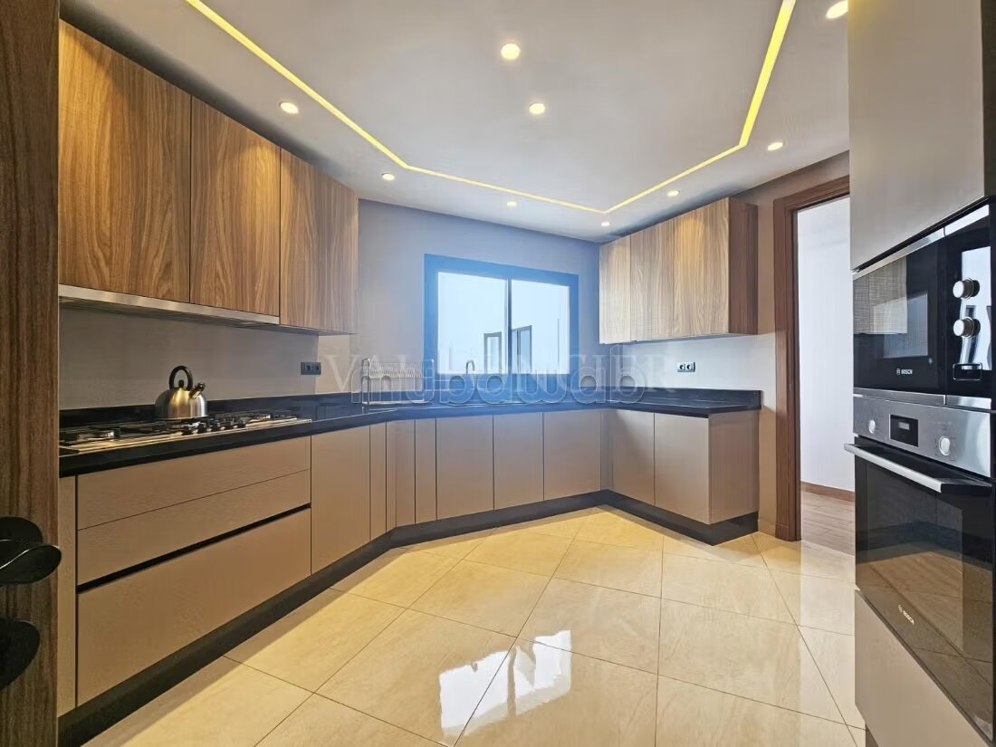 Apartment 210 sqm for rent in Casablanca — Photo 8