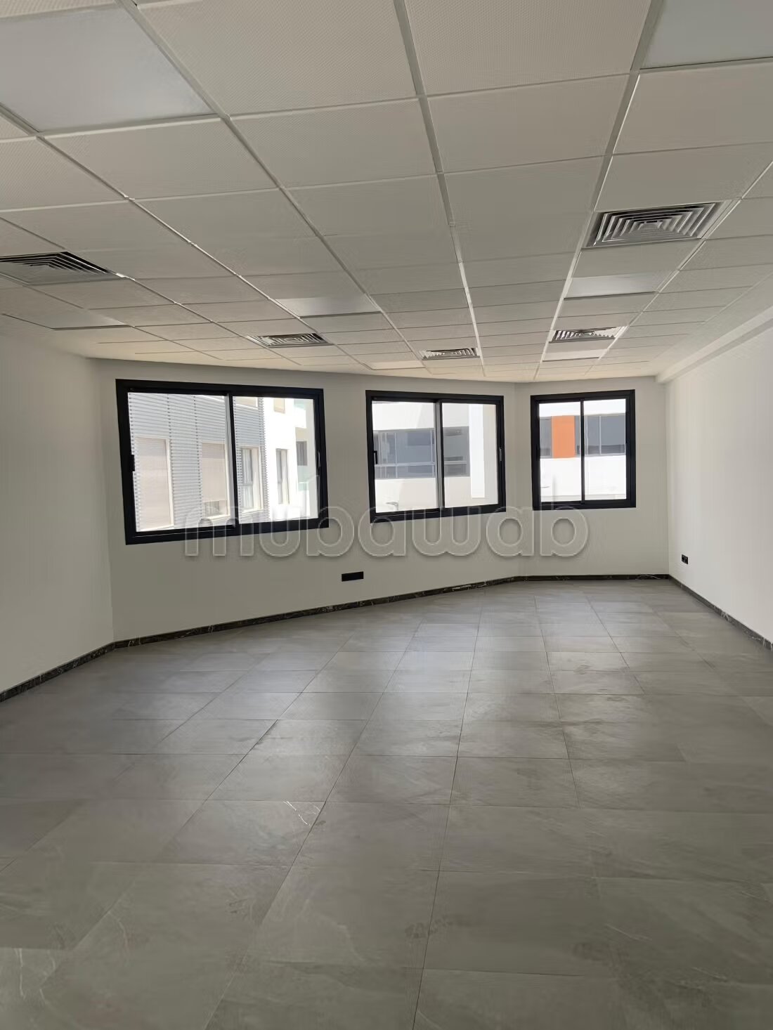 Office 59 m² for Sale in Casablanca — Photo 8