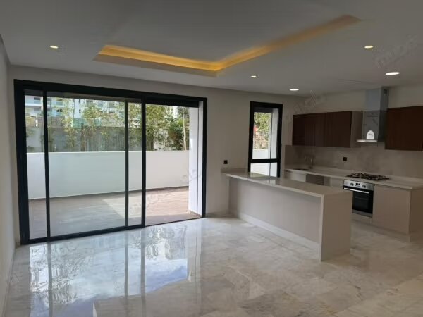 60 m² Studio for Rent in الدار البيضاء — Photo 14