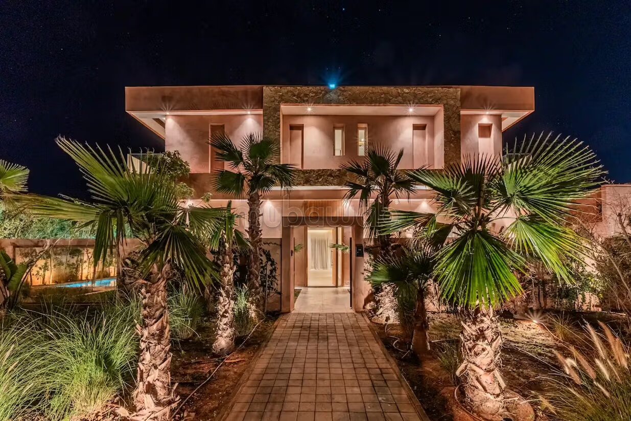 Amelkis 1: Villa neuve à vendre en 5 Chs, Piscine