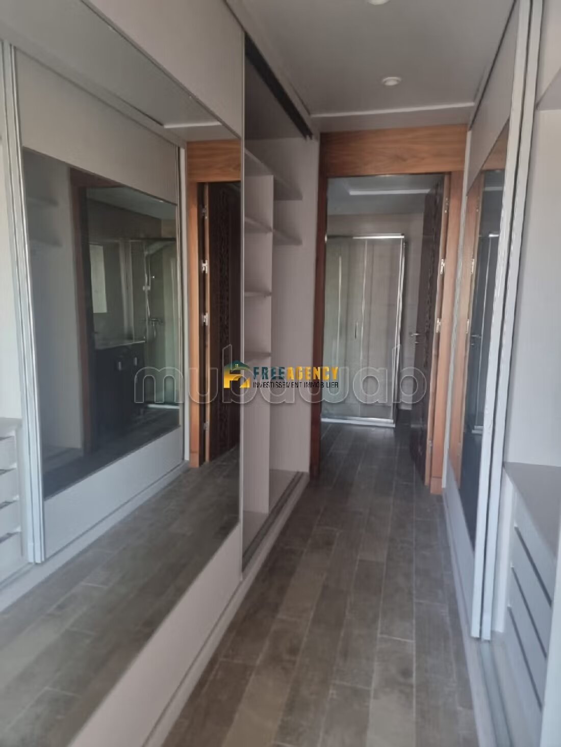 شقة 235 متر² للبيع في طنجة (إيبيريا) — Photo 13