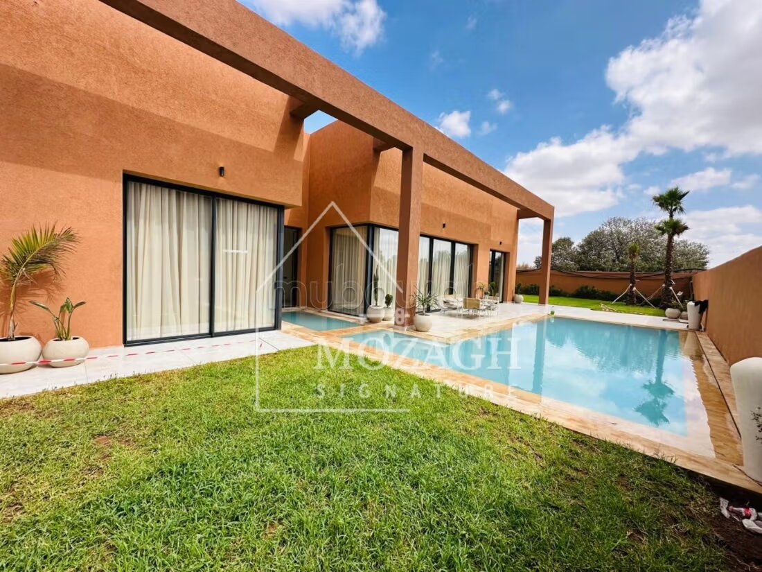 Villa plain pied – 4 suites – Piscine privée