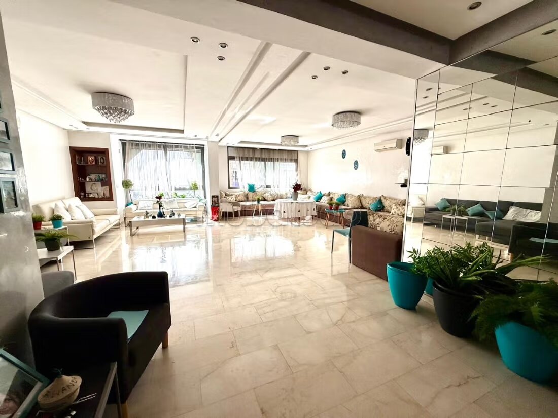 Appartement Spacieux avec Terrasse à Gauthier