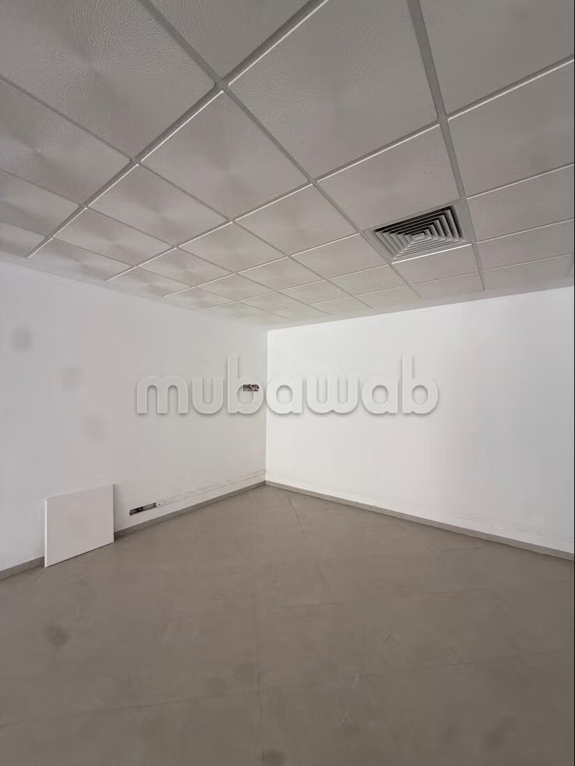 Office 100 m² for rent in Tangier – Administratif — Photo 5
