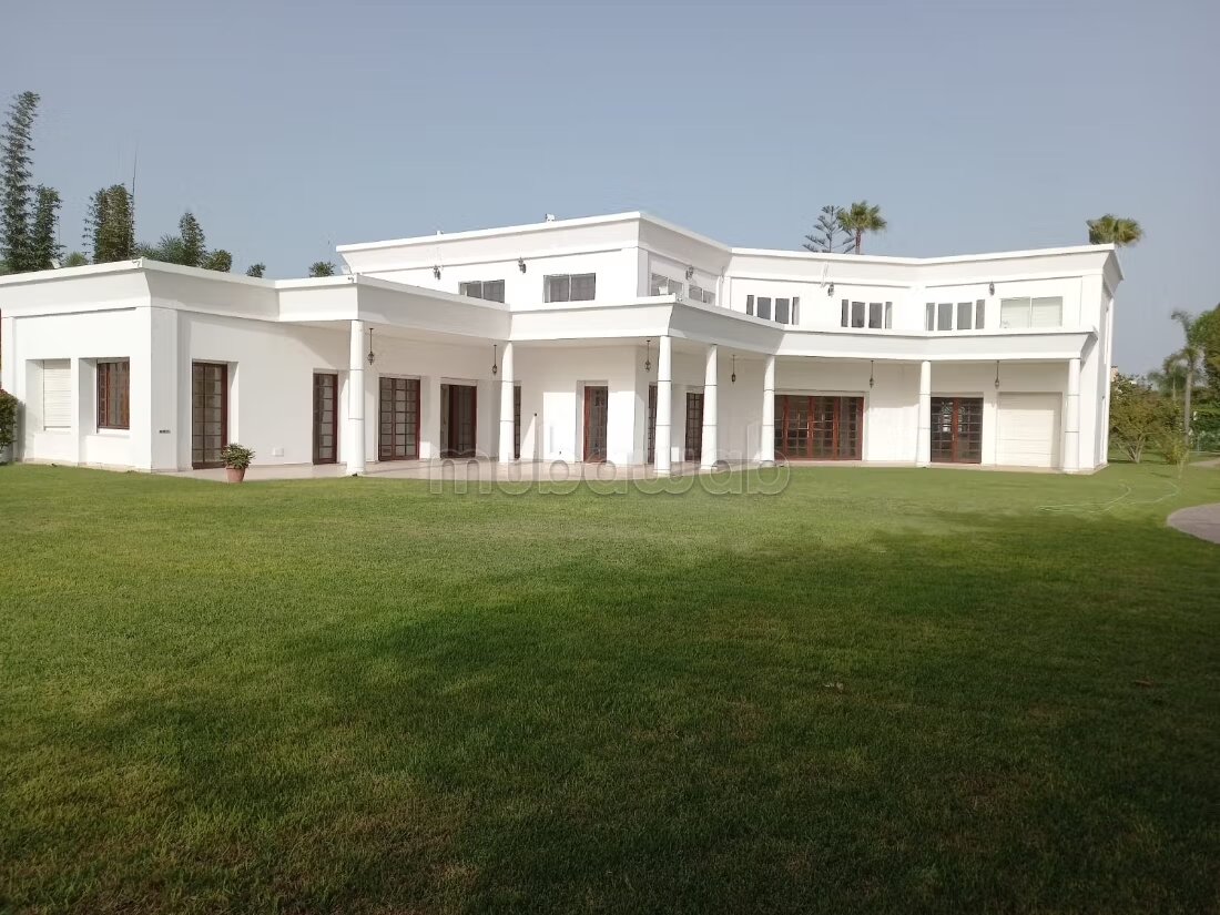 Bureau 4000 m² à louer à Rabat à Rabat