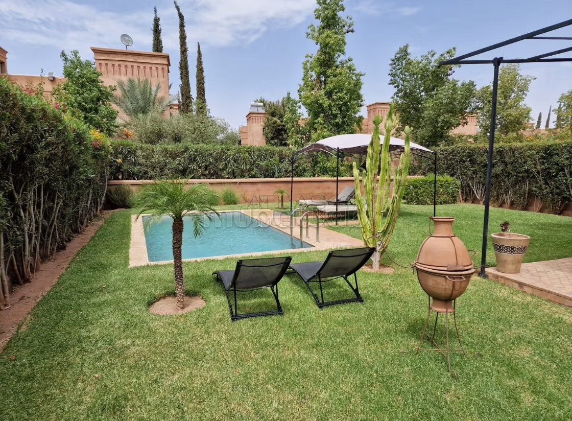 Villa avec piscine proche futur golf Marrakech