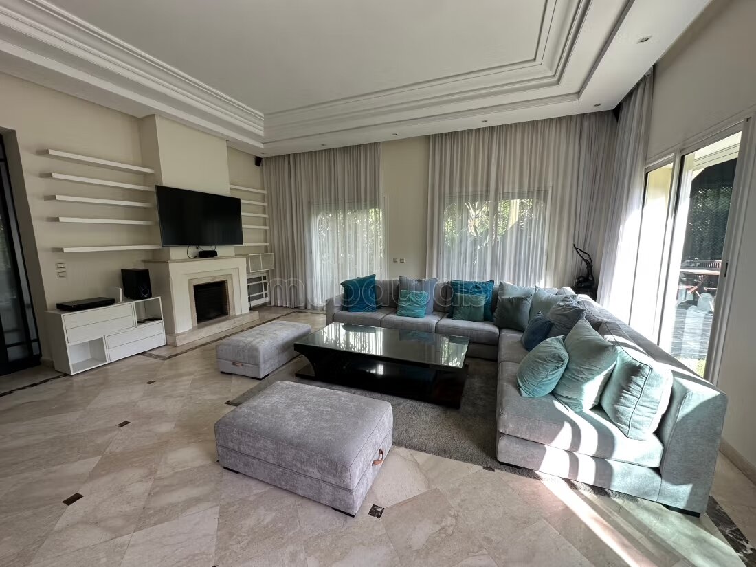 فيلا 450 م² للإيجار في الدار البيضاء – عين دياب — Photo 5