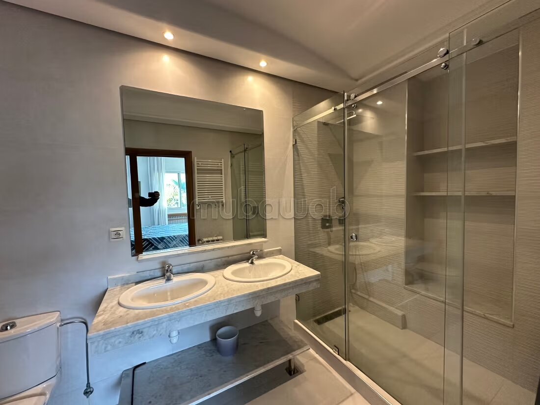 فيلا 450 م² للإيجار في الدار البيضاء – عين دياب — Photo 6