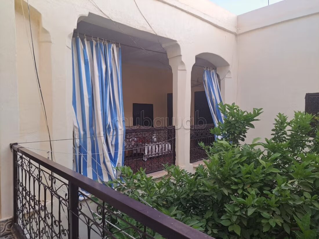 Riad 146m Bab Doukala 
prés restaurant Yakoute