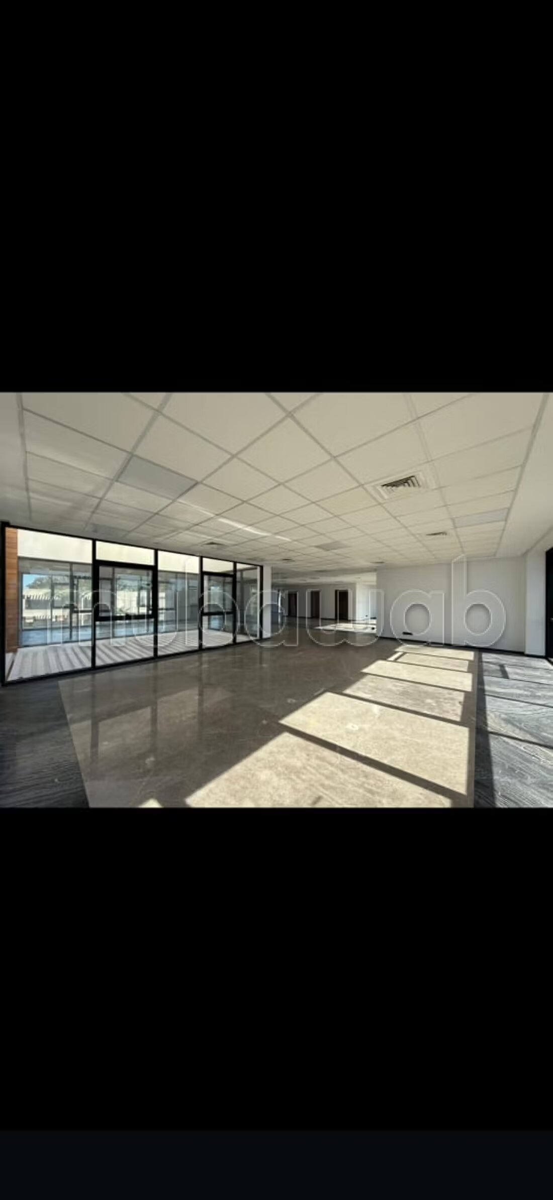 Office 2000 m² for Rent in Rabat (Souissi) — Photo 4