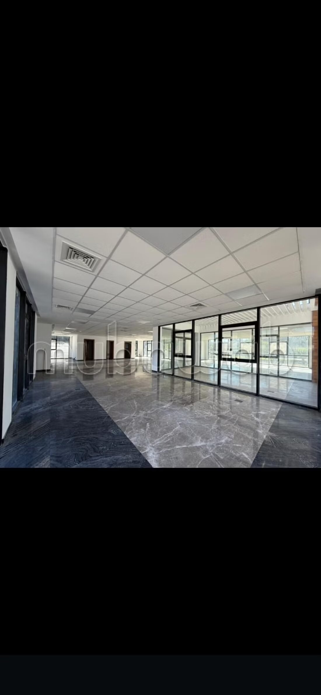 Office 2000 m² for Rent in Rabat (Souissi) — Photo 5