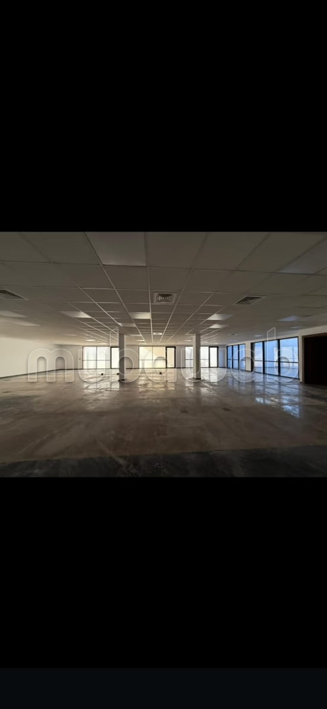 Office 2000 m² for Rent in Rabat (Souissi) — Photo 12
