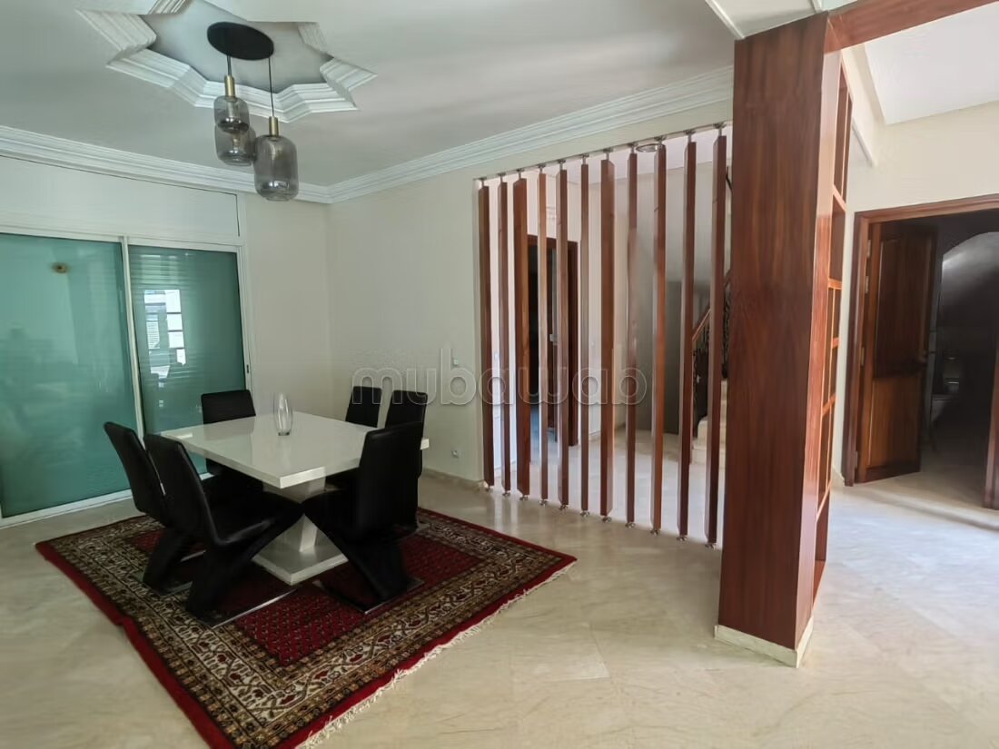 4‑Bedroom Villa for Rent in El Menzeh — Photo 5