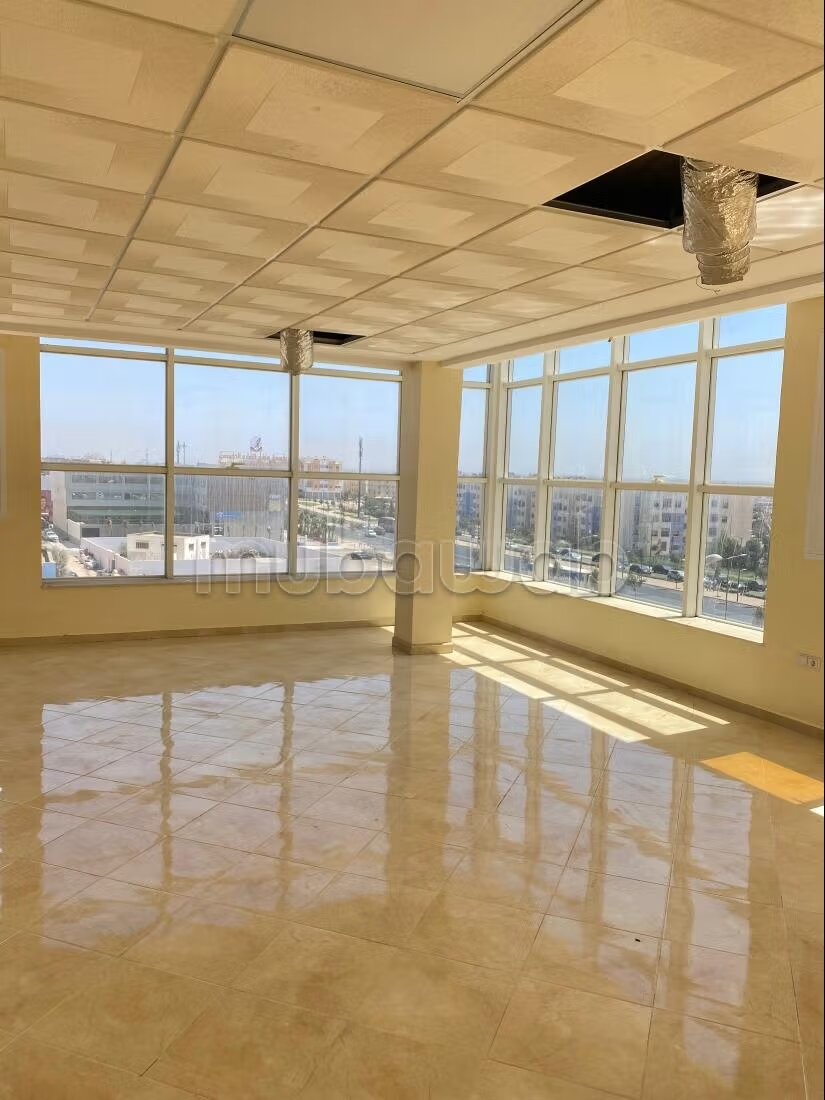 Bureaux 45‑66 m² à louer à Agadir — Photo 5