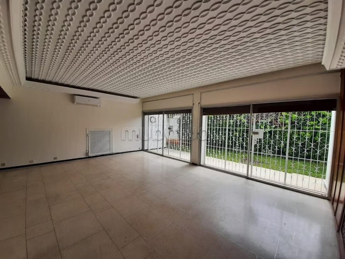 Office for rent 1000 m² in Rabat (Souissi) — Photo 4