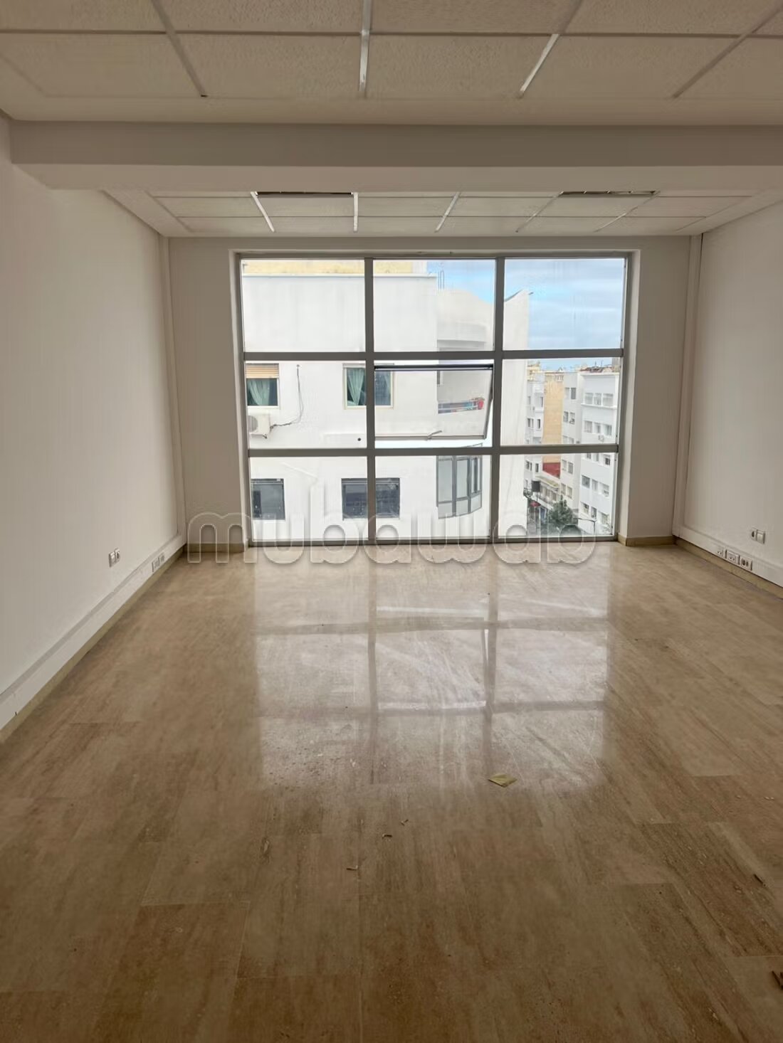 Bureau professionnel 68 m² à louer – Quartier Maarif Extensi...