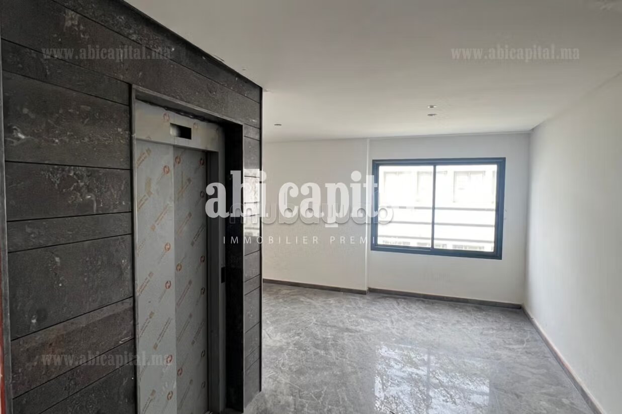 Office 484 sqm for rent in Temara (Oulad Mtaa) — Photo 2