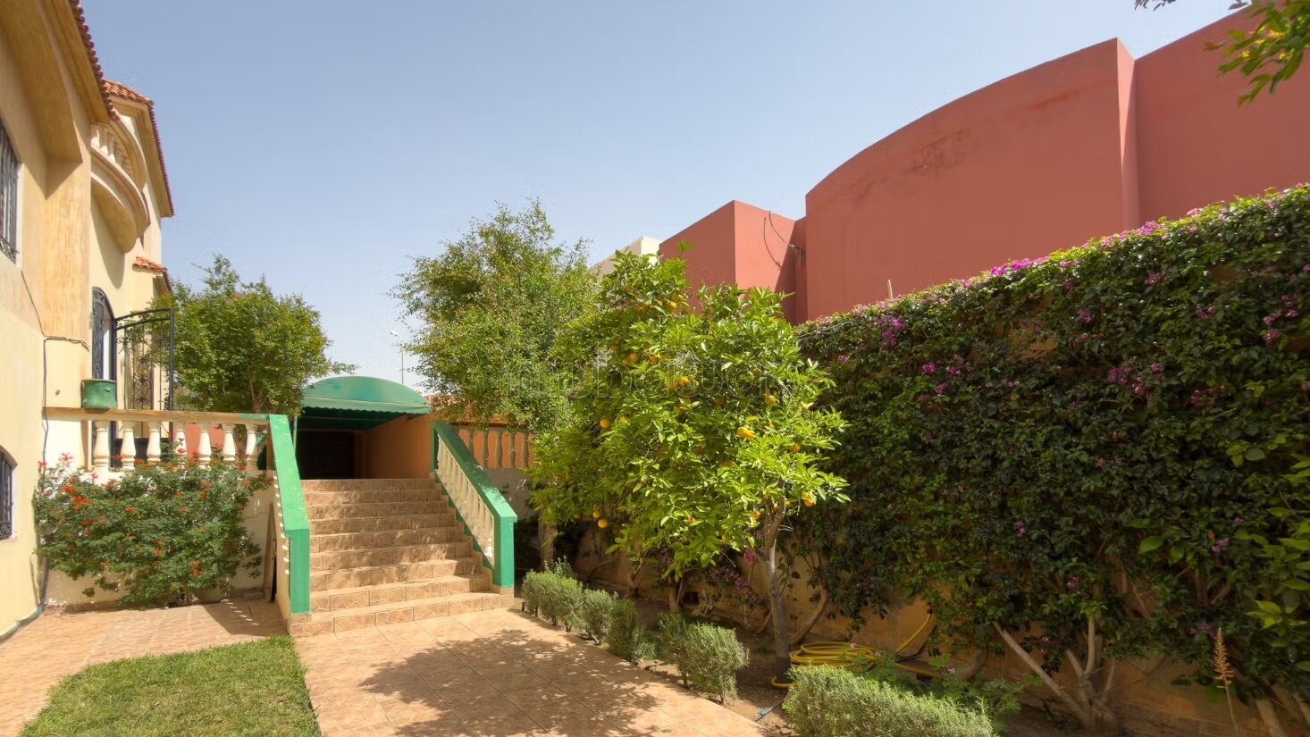 Villa 653 m² à louer à Agadir — Photo 16