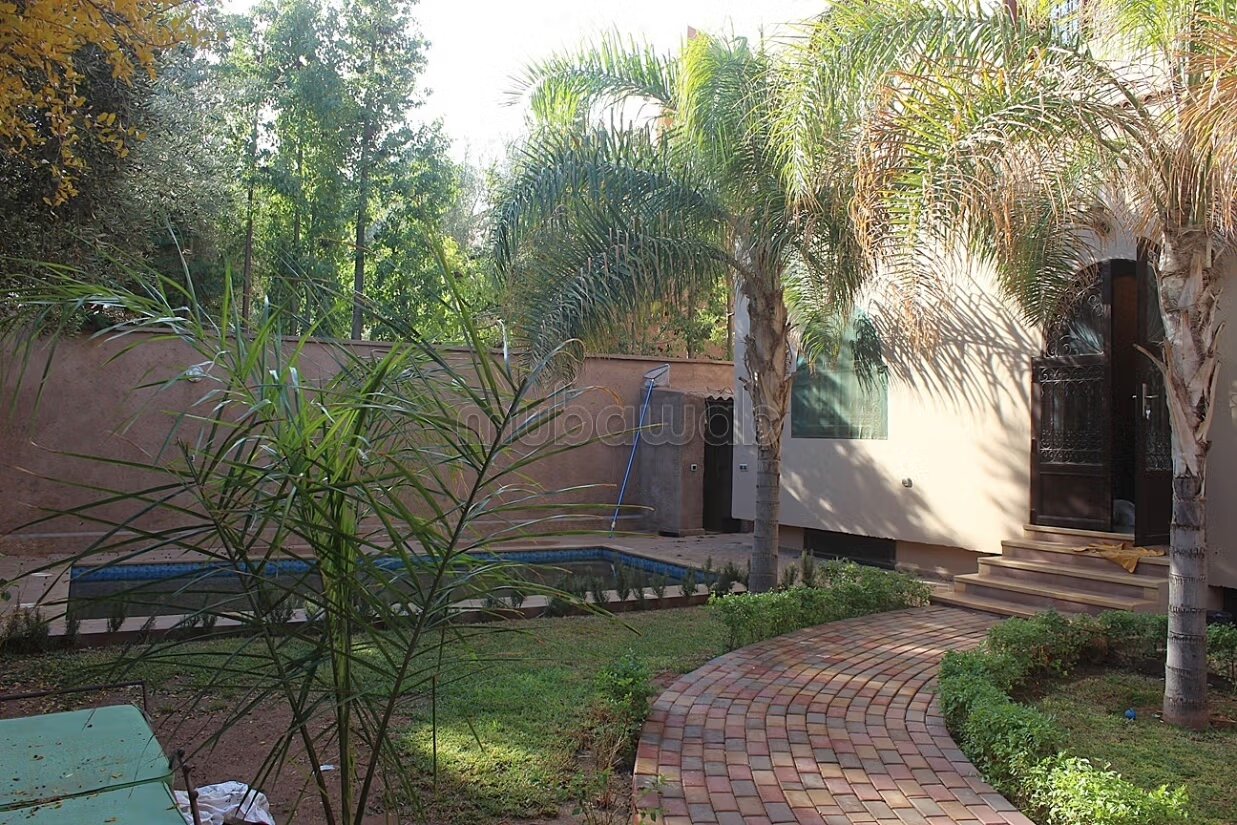 Villa 300 m² à louer à Marrakech — Photo 4