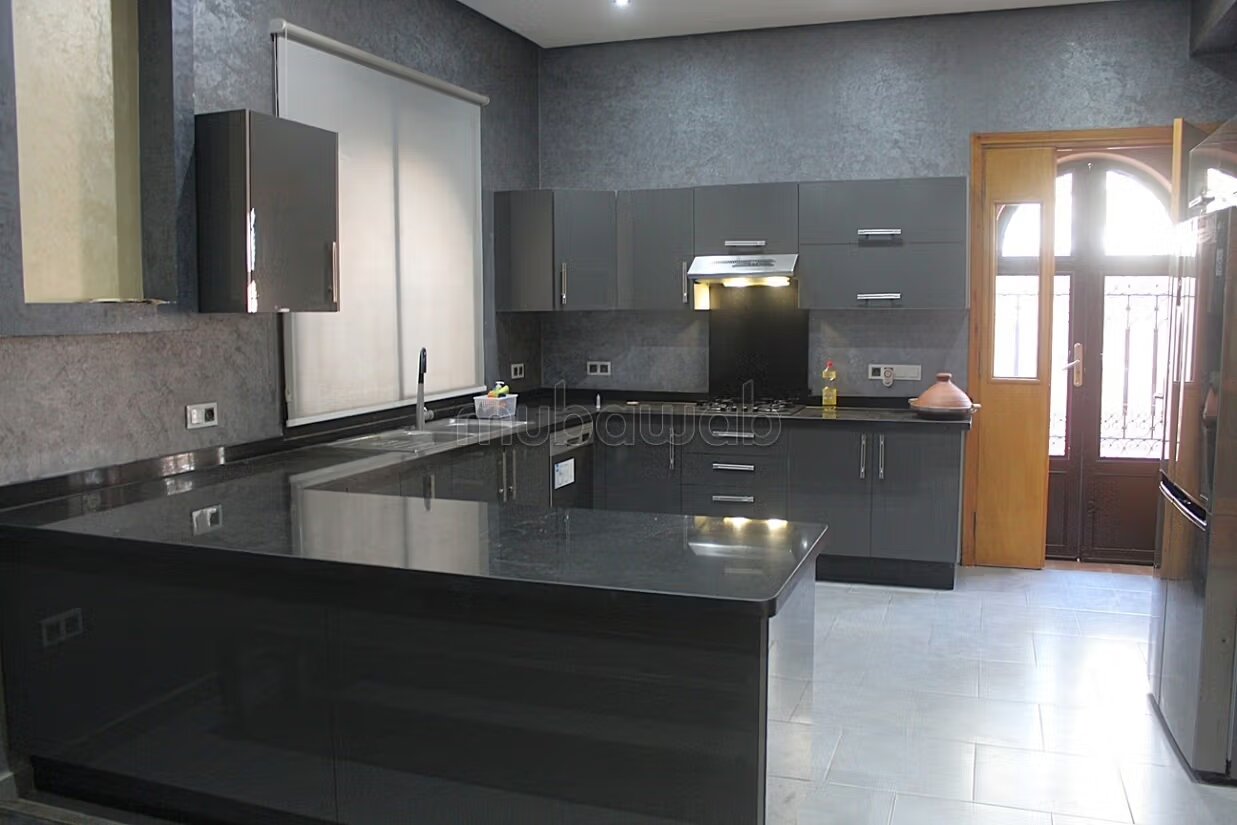 Villa 300 m² à louer à Marrakech — Photo 12