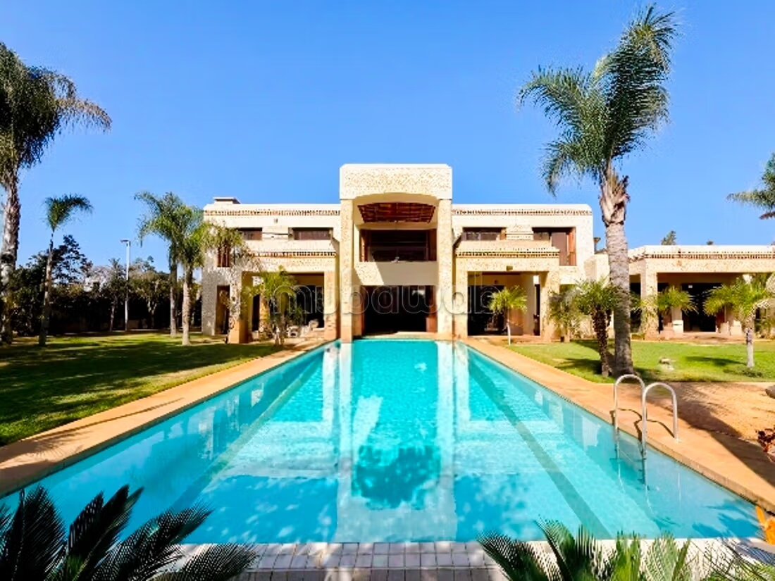 Somptueuse villa à vendre – L’Orangeraie Souissi