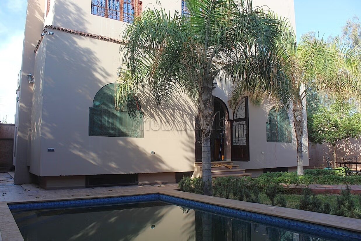 Villa 300 m² à louer à Marrakech — Photo 6