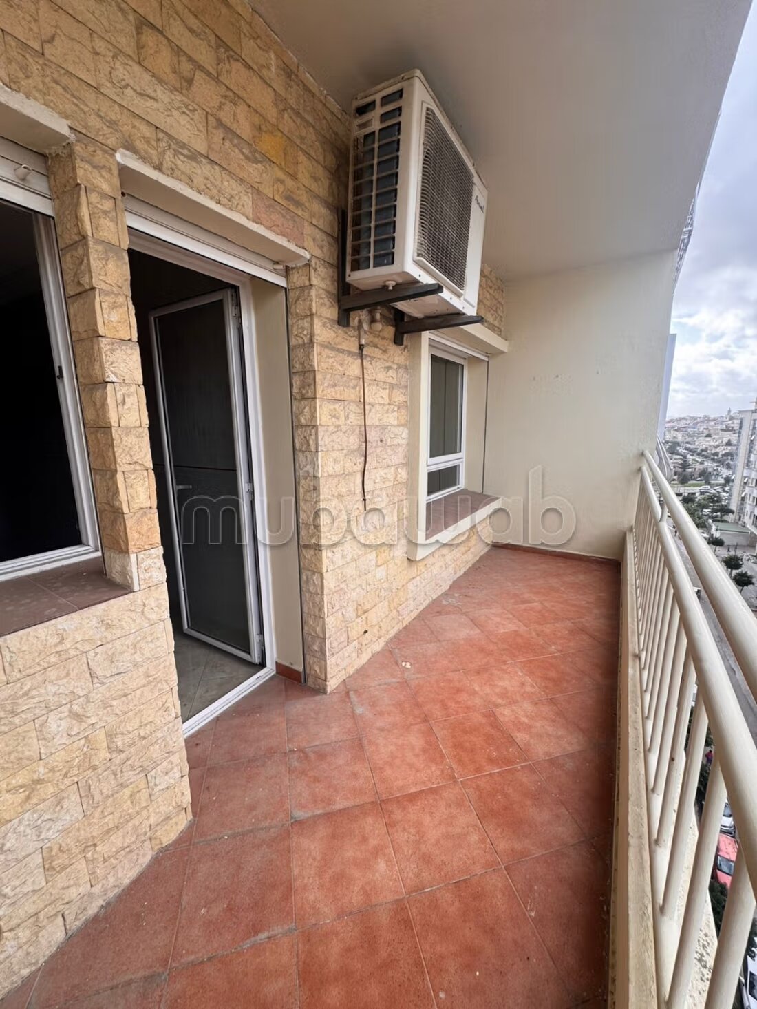 Appartement 100 m² à louer à Tanger – quartier Moulay Ismail — Photo 3