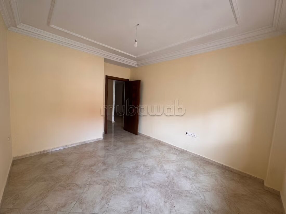 Appartement 100 m² à louer à Tanger – quartier Moulay Ismail — Photo 10