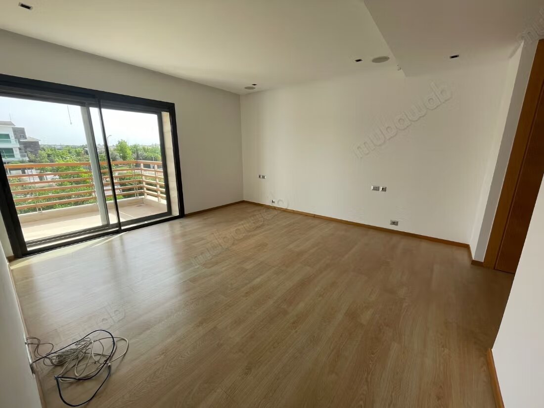 فيلا 570 م² للإيجار في الدار البيضاء – حي غرين تاون — Photo 7