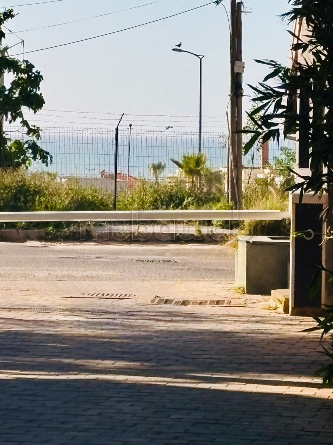 À louer – Superbe rez de jardin meublé moderne de 200 m²