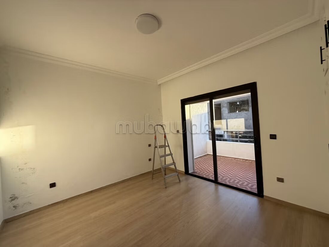 Villa 320 m² for rent in الرباط — Photo 9