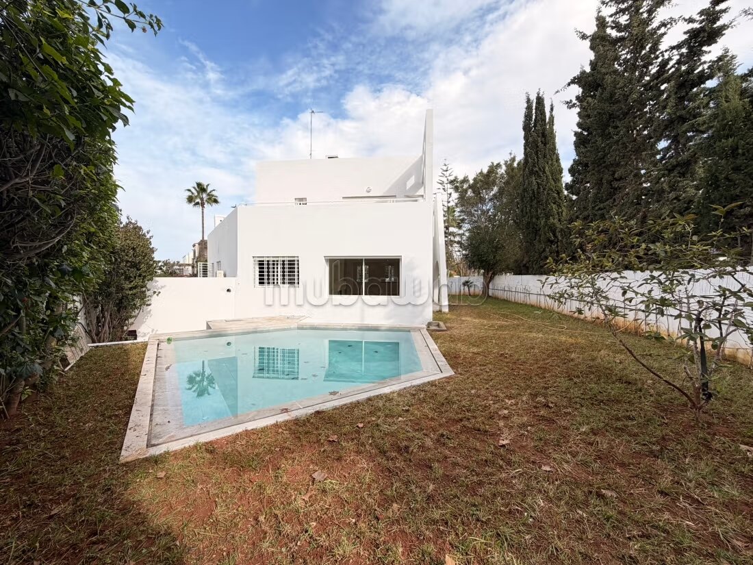 Très jolie villa à vendre à hay riad vide