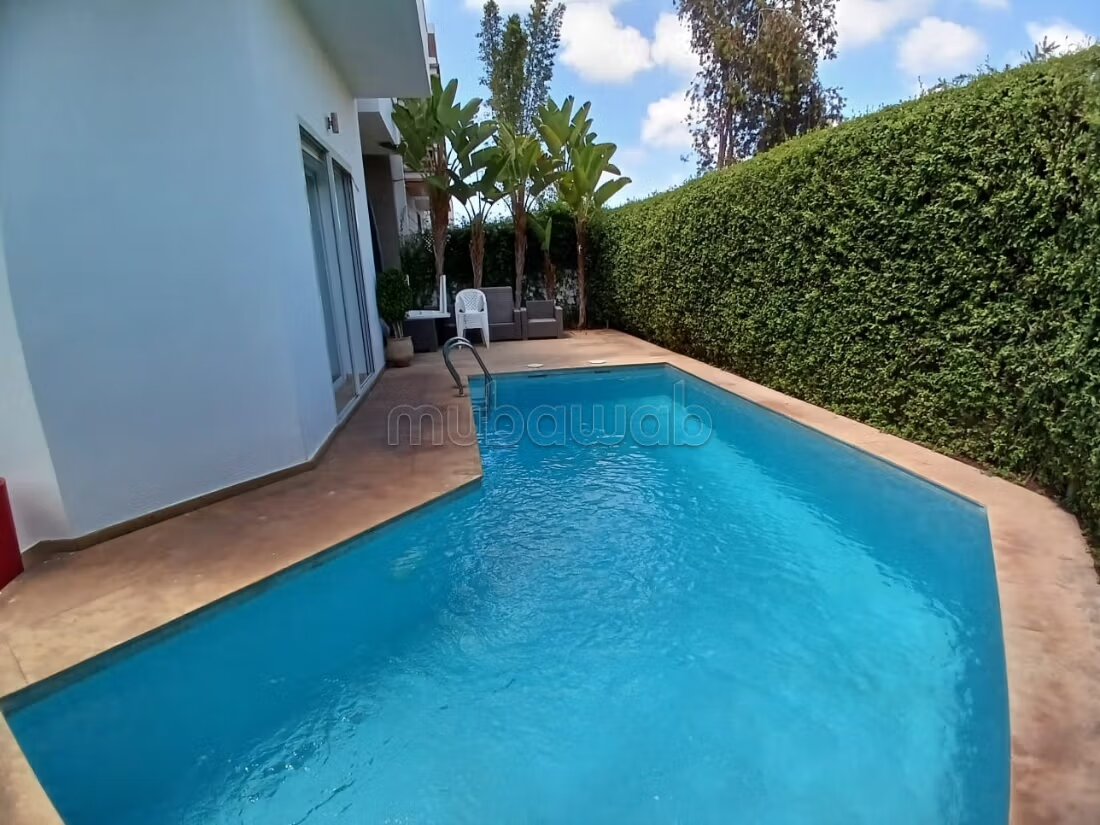 Maison de luxe à louer à Riyad. 
Surface totale 400 m². 
Cli...