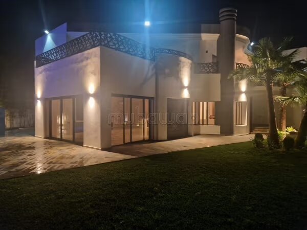 Villa 2000 m² à louer à Rabat Souissi — Photo 12