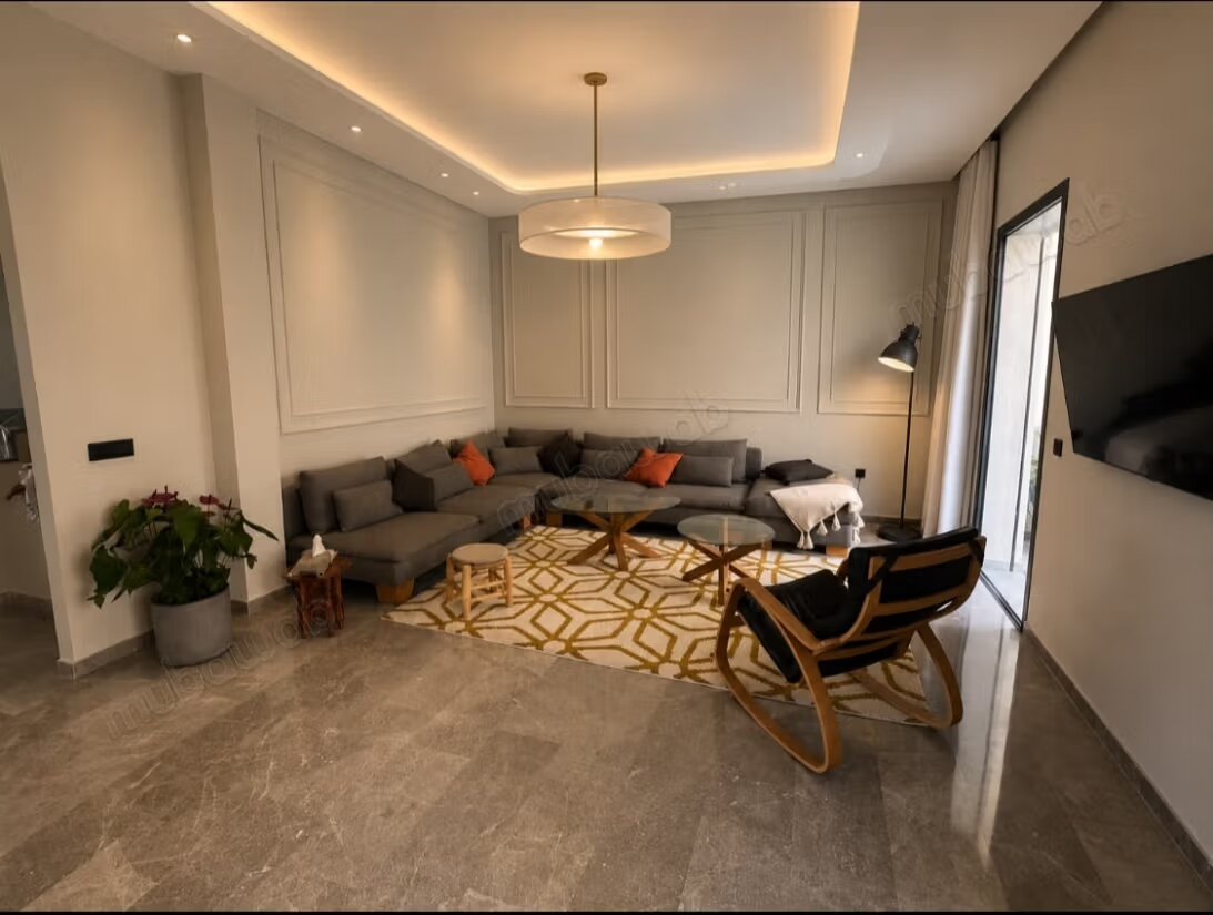 Villa 370 m² à louer à Casablanca — Photo 3