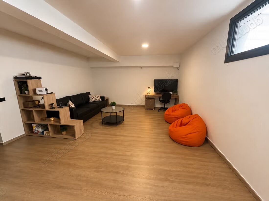 Villa 370 m² à louer à Casablanca — Photo 6