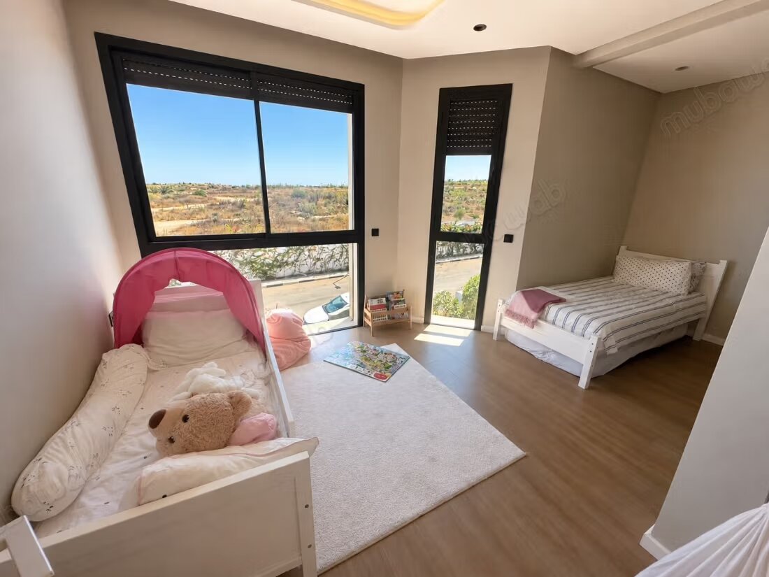 Villa 370 m² à louer à Casablanca — Photo 9